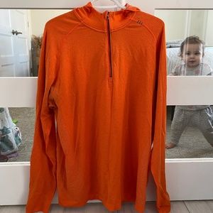 Men's half-zip Lululemon hooded long sleeve